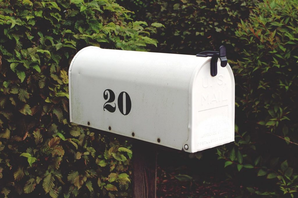 mailbox ready to receive B2B Newsletter